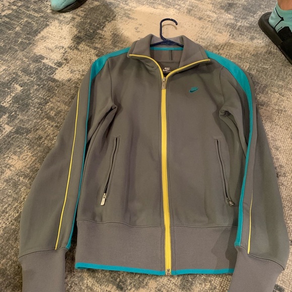 Nike track jacket - Picture 2 of 5